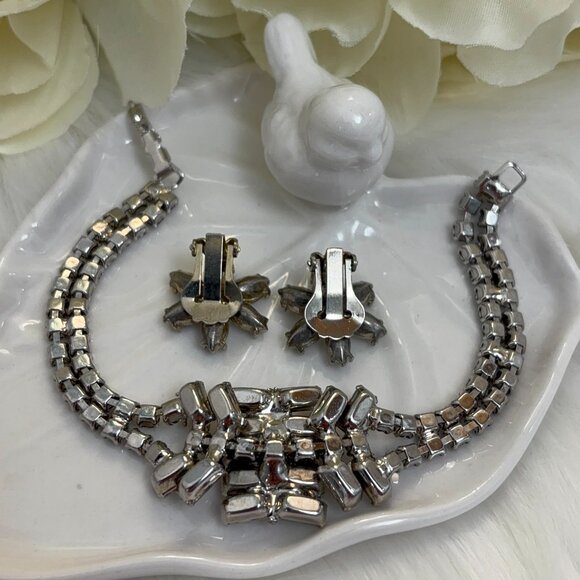VINTAGE CLEAR RHINESTONE STAR EARRINGS & BRACELET - Picture 6 of 8
